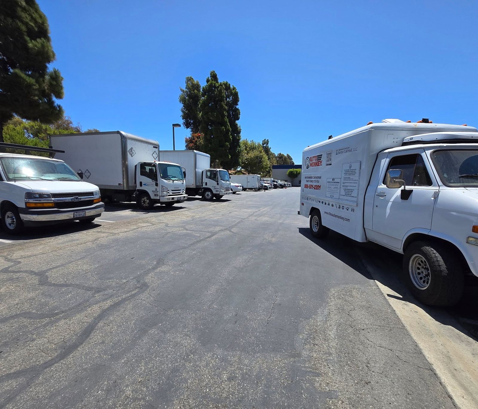 2017 Isuzu NPR in Ventura, photo 1